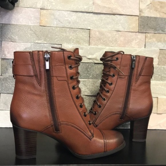 🎁  Clarks Women's Jolissa Gypsum Boot - Picture 11 of 12